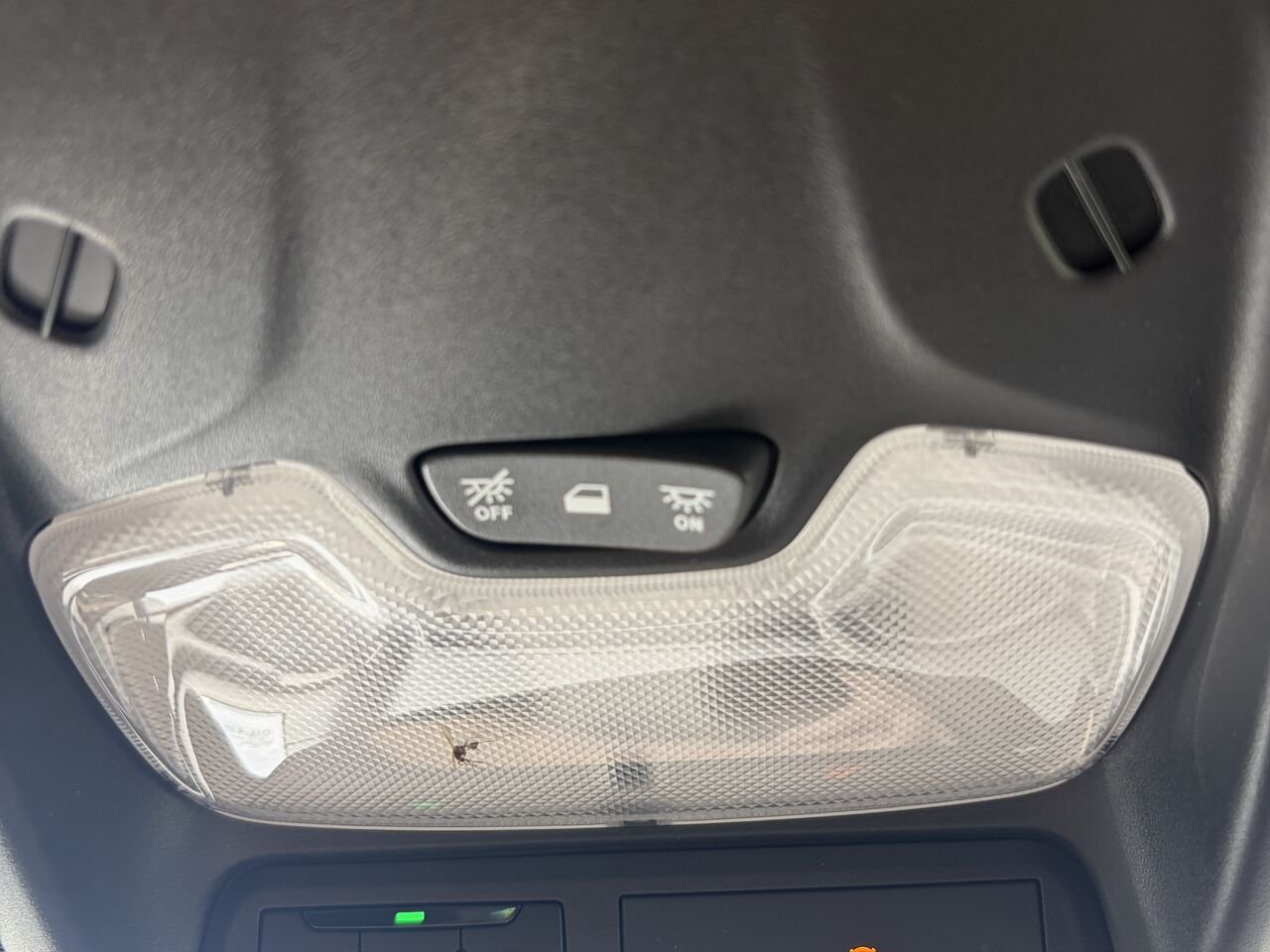 CHEVROLET COLORADO WT cabine multiplace 4RM 2024 Noir Gatineau - photo #8