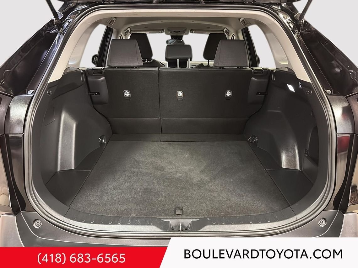 Toyota RAV4 531713-108 | LE 2024 Noir Québec - photo #21
