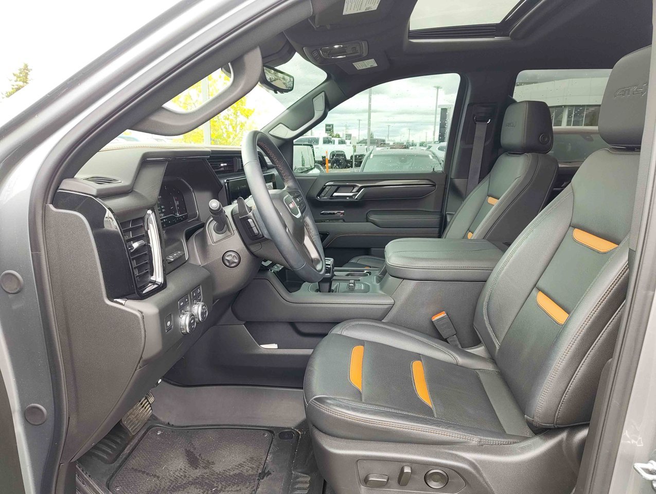 2025 GMC Sierra 1500 4WD Crew Cab 157 AT4 Grey Sherwood Park - photo #7