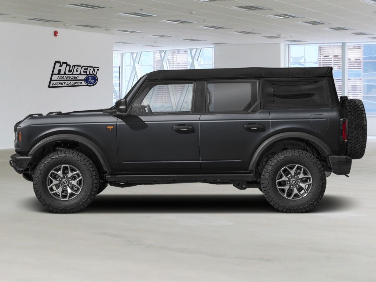 2025 Ford Bronco Shadow Black Mont-Laurier - photo #2