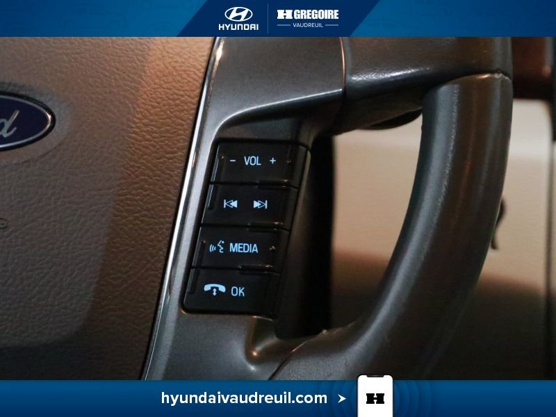 Ford Taurus 2012 Saint-Eustache - photo #22