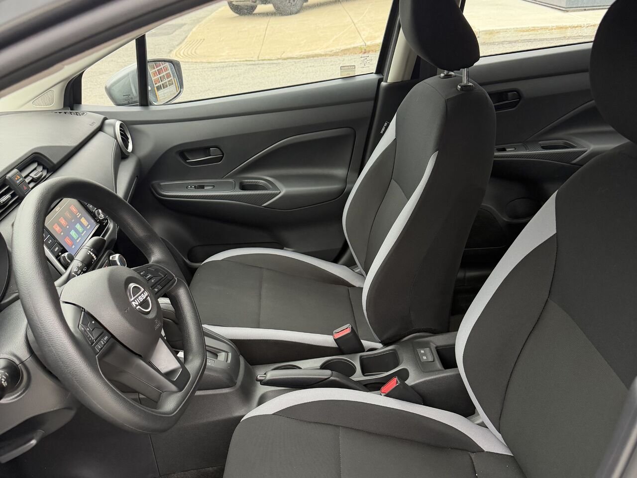 2025 Nissan Versa S CVT Grey Châteauguay - photo #12