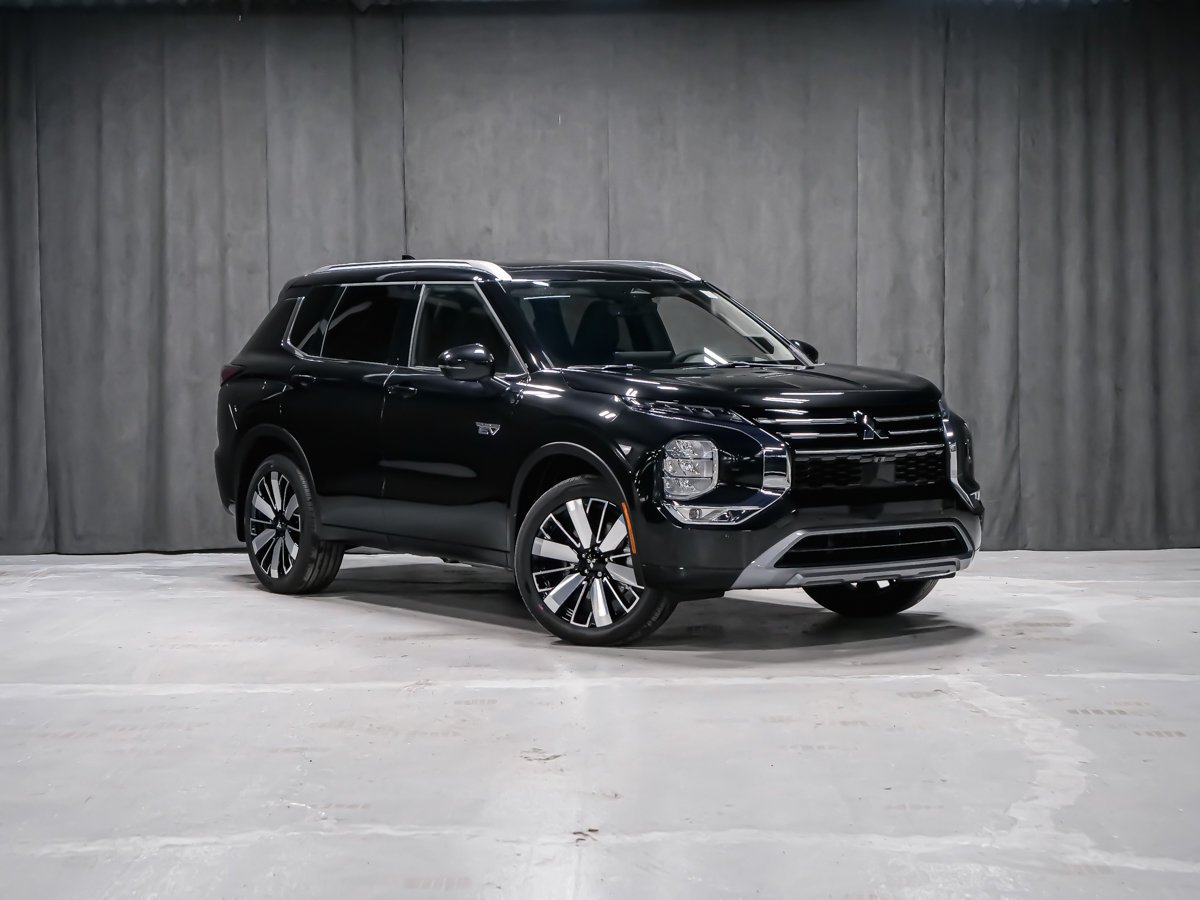 Mitsubishi Outlander PHEV GT 2026 Fini taillé diamant Noir de qualité supérieure Montréal - photo #1