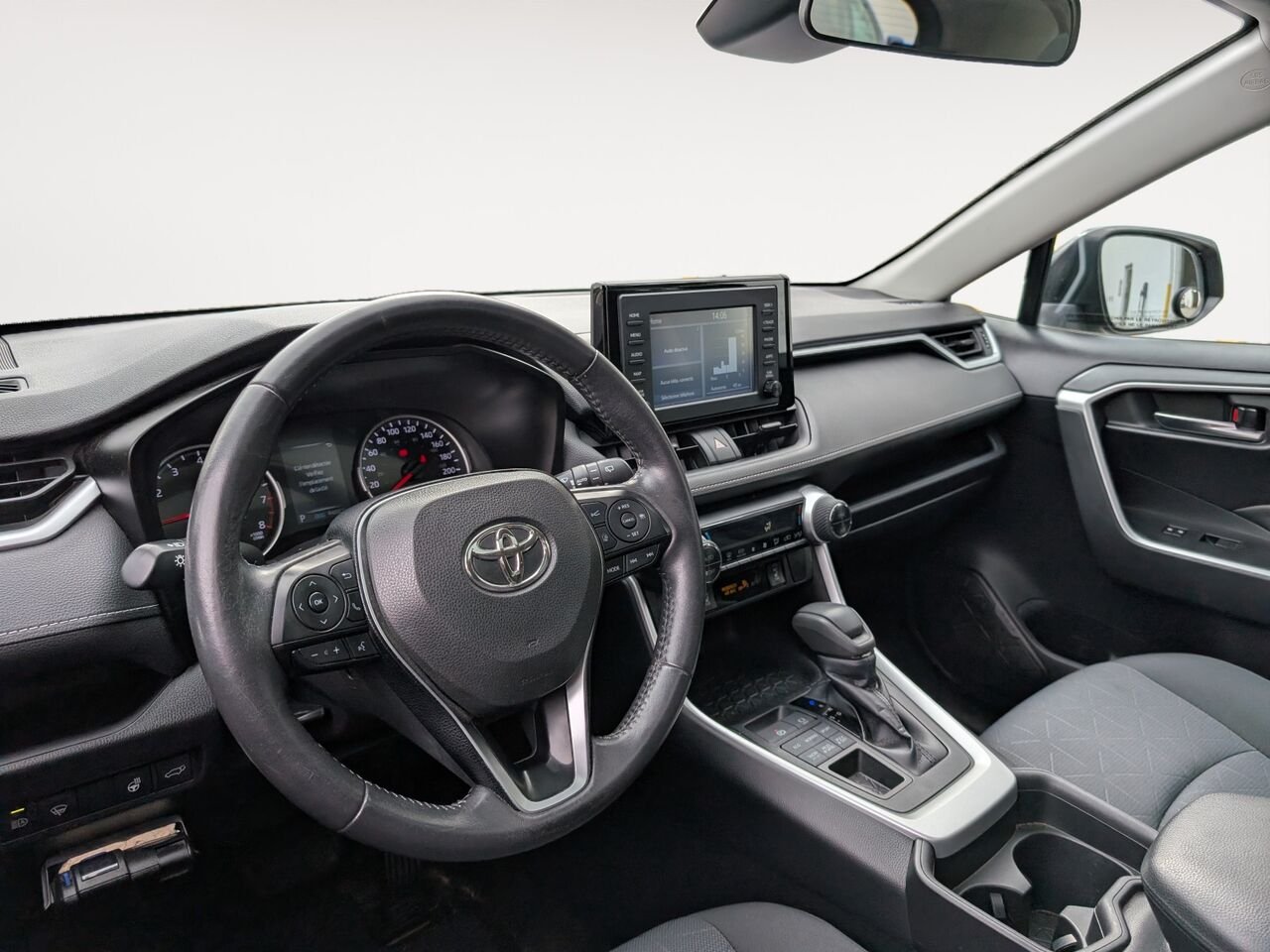 Toyota RAV4 XLE/AWD/SIÈGES CHAUFFANTS/VOLANT CHAUFFANT/BLUETOOTH/AC BIZONE 2019 Gris Sherbrooke - photo #8