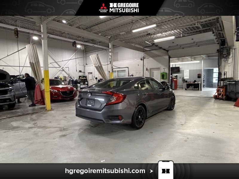 2016 Honda Civic Grey Laval - photo #8