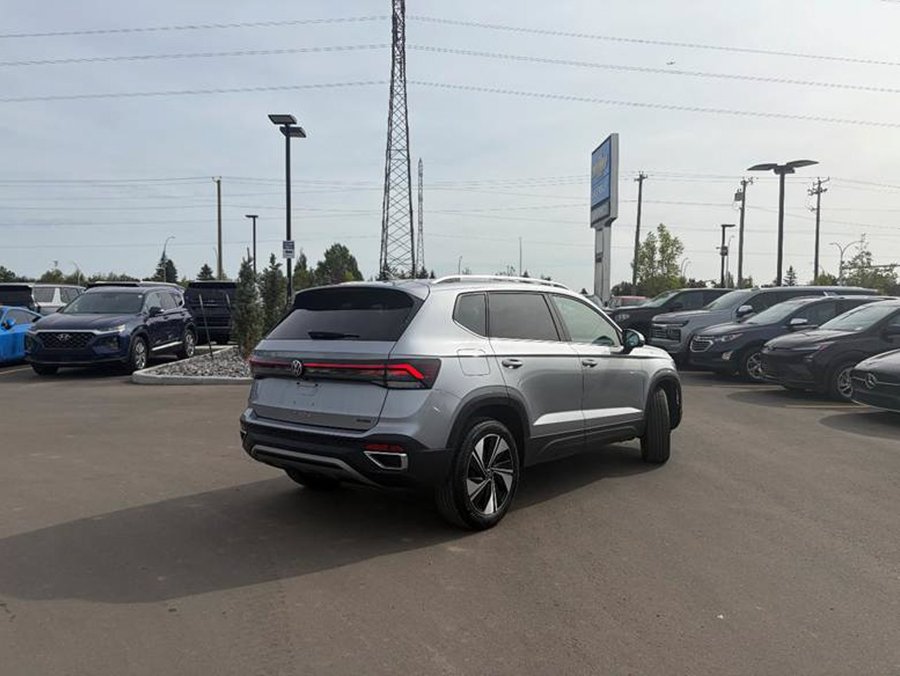 2025 Volkswagen Taos Comfortline 4Motion 1.5T | Heated Leatherette Bucket Seats Grey