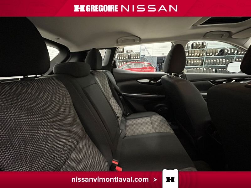 Nissan Qashqai 2023 Blanc Laval - photo #15