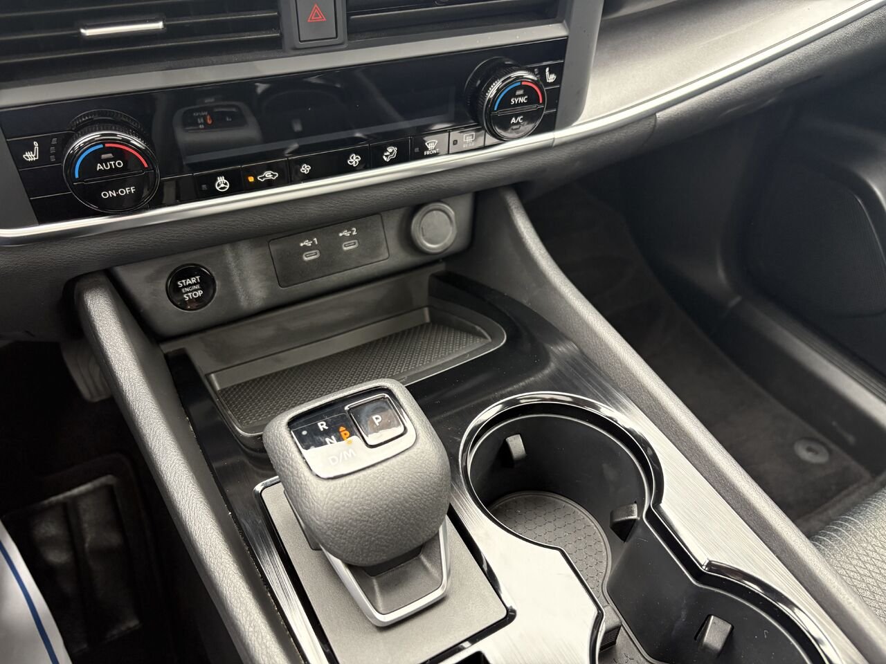 2024 Nissan Rogue SV AWD White Châteauguay - photo #9