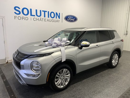 2023 Mitsubishi Outlander SE AWD SE S-AWC Silver