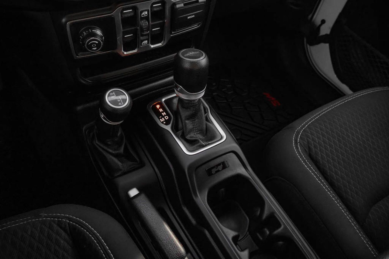 2021 Jeep Gladiator Sport 80th Anniversary 4x4 *Ltd Avail* White Sherwood Park - photo #24