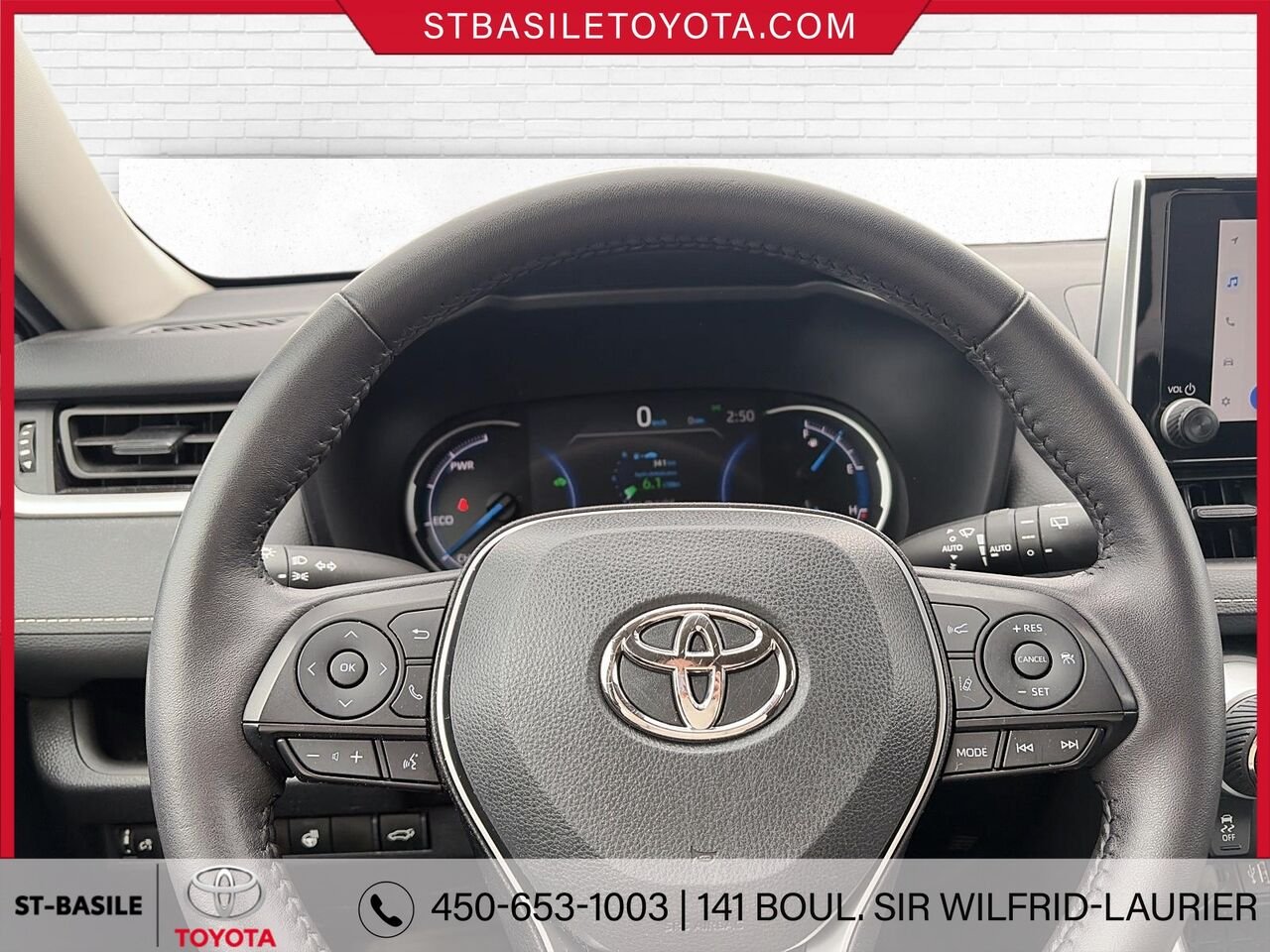 Toyota RAV4 Hybride 2023 Bleu heliographique Saint-Basile-le-Grand - photo #15