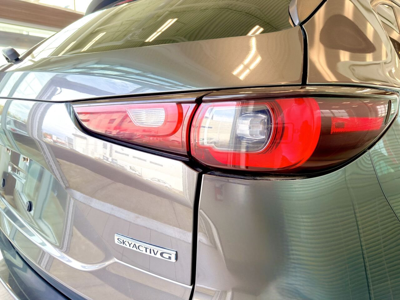 2023 Mazda CX-5 Grey Notre-Dame-des-Prairies - photo #9