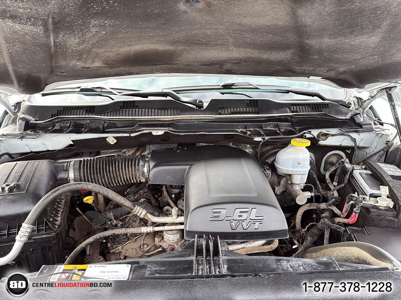 Ram 1500 Classic SLT V6 3.6L CREW CAB BOÎTE 5.5P | BD0130 2023 Blanc Granby - photo #12