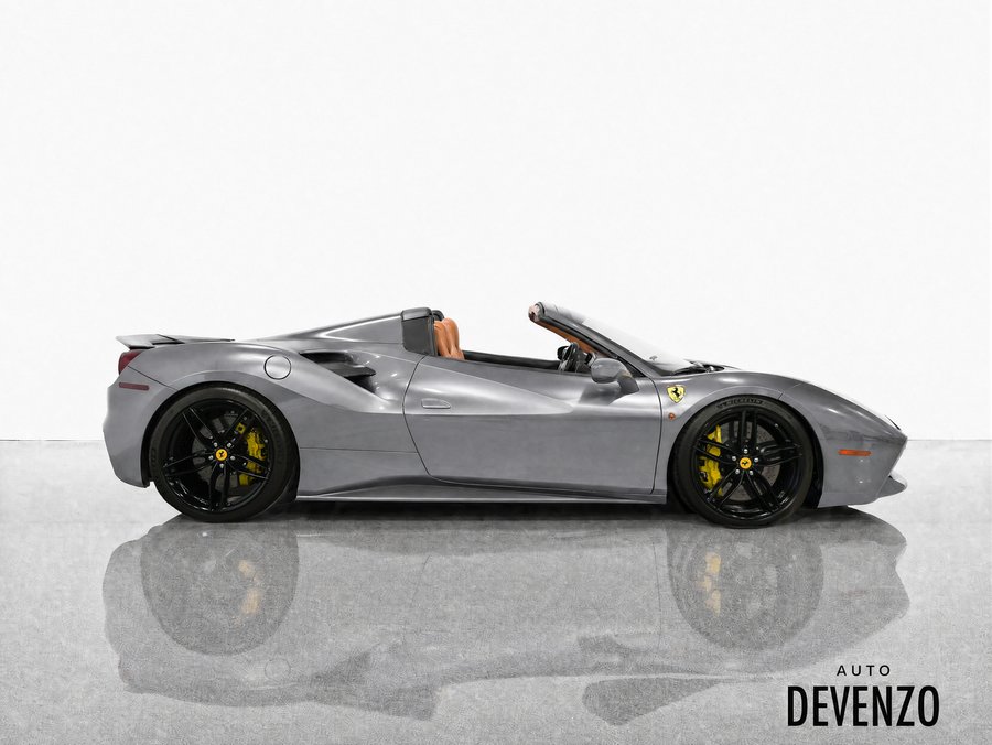 Ferrari 488 Spider 2017 Gris