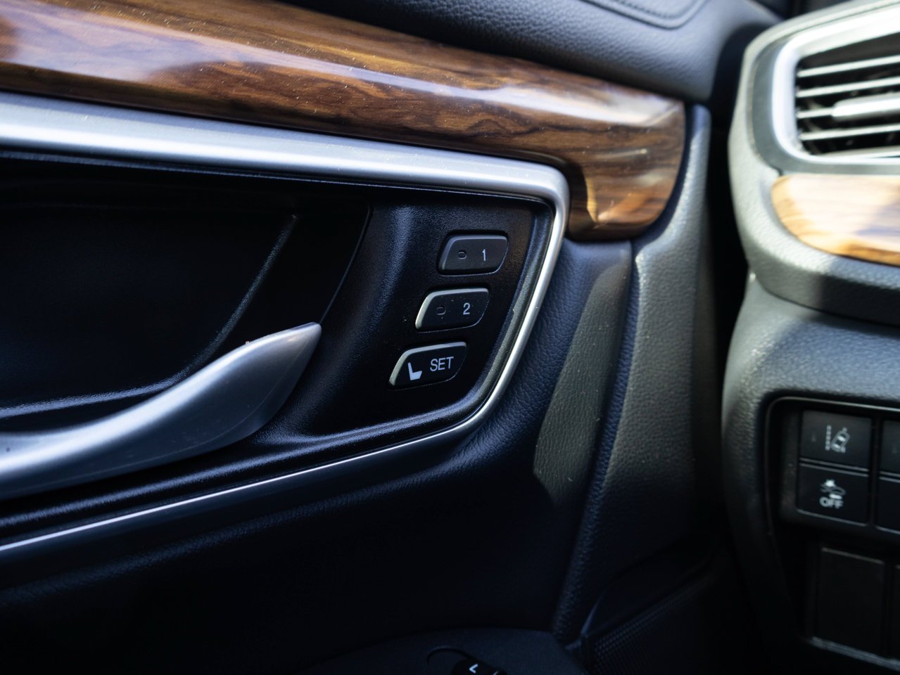 2019 Honda CR-V EX-L AWD Blue Sherwood Park - photo #18