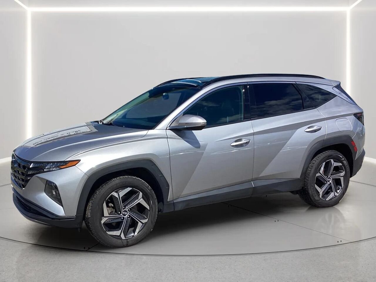 Hyundai Tucson hybride 2023 Argent Gatineau - photo #0