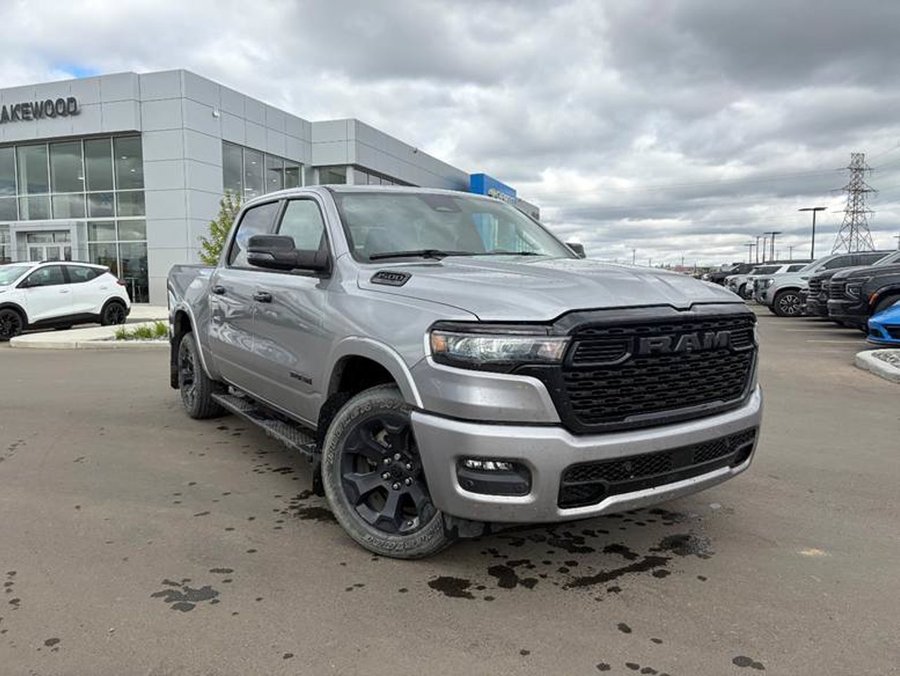 2025 Ram 1500 Big Horn Level 2 Night Edition 3.0L Twin Turbo | Panoramic Sunroof Grey