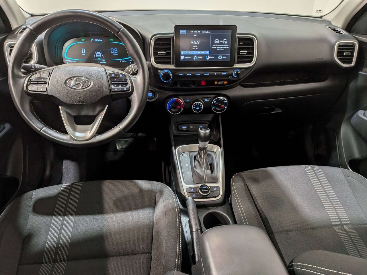 Hyundai Venue 2026 Gris Val-David - photo #30