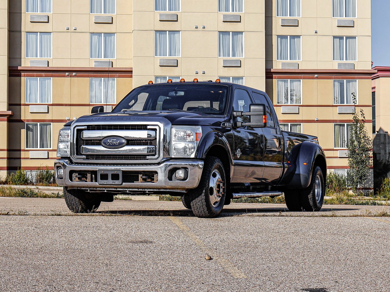 2016 Ford Super Duty F-350 DRW 2WD Crew Cab 172 Lariat Blue Sherwood Park - photo #3
