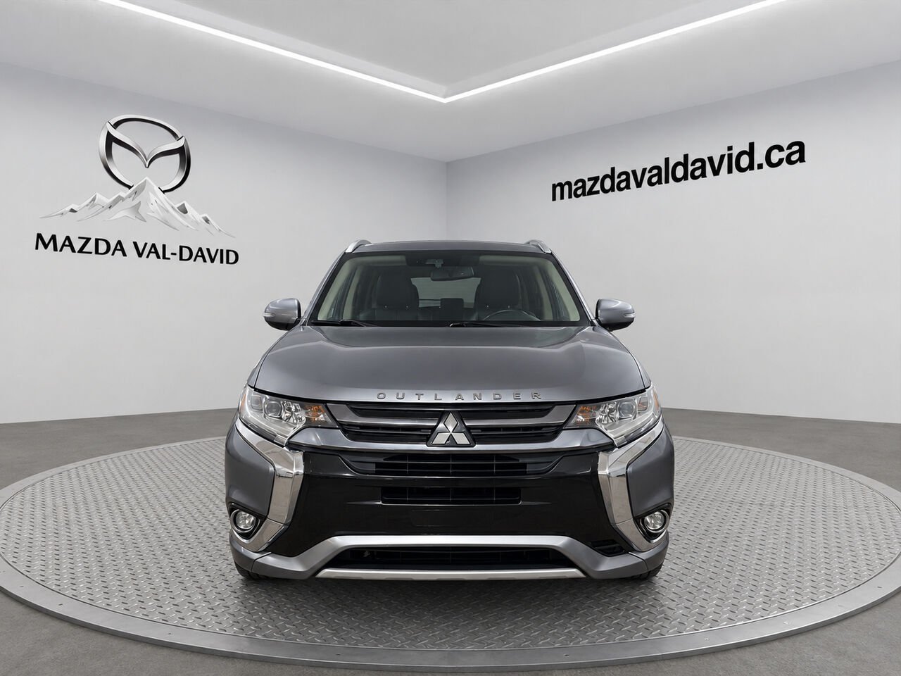 2018 Mitsubishi Outlander Plug-In Hybrid GT S-AWC Grey Val-David - photo #10