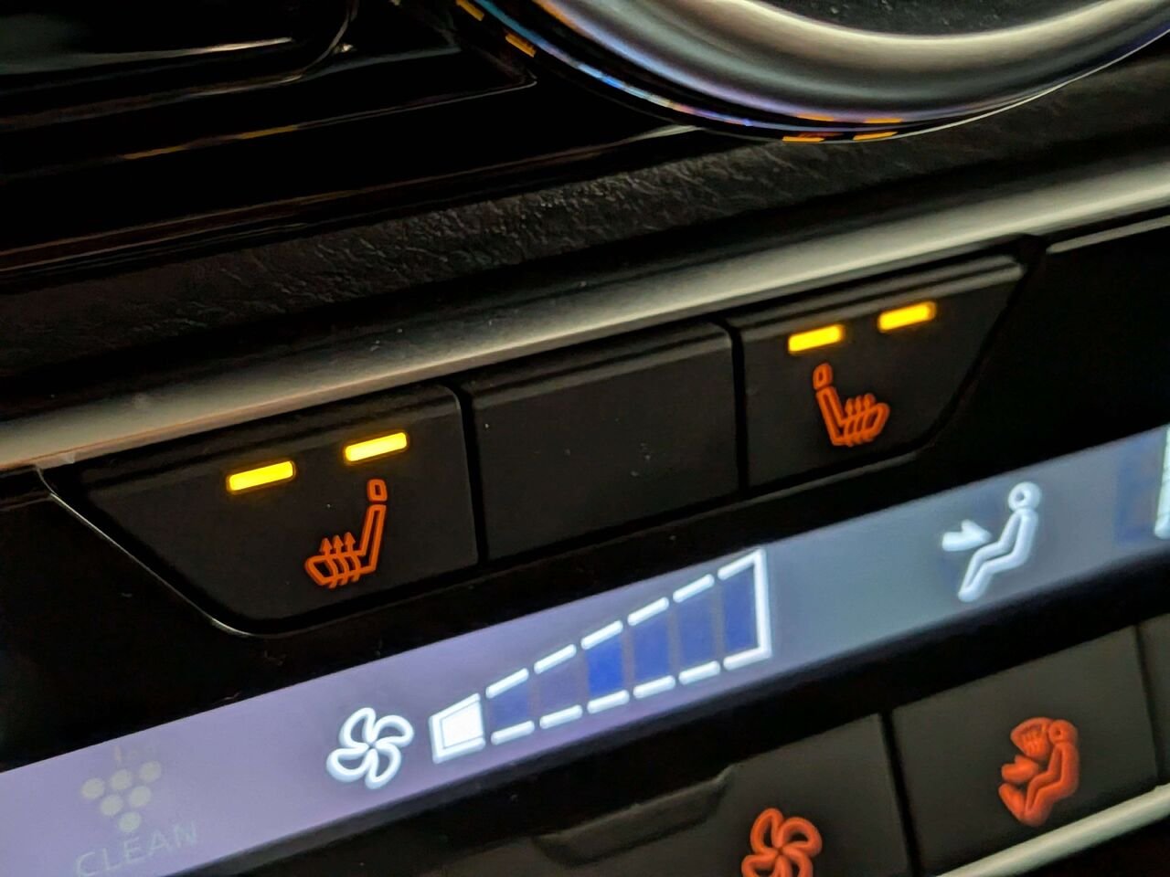 2024 Nissan Sentra SV CVT White Val-David - photo #2
