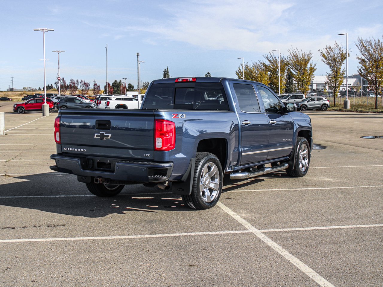 2018 Chevrolet Silverado 1500 4WD Crew Cab 143.5 LTZ w/2LZ Blue Sherwood Park - photo #8