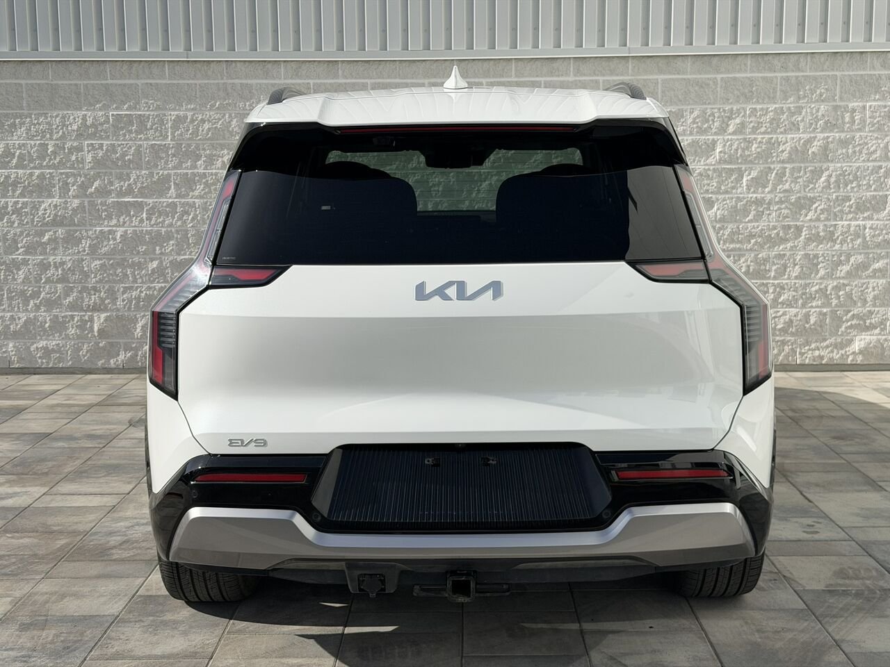 2025 Kia EV9 Land AWD White Laval - photo #13