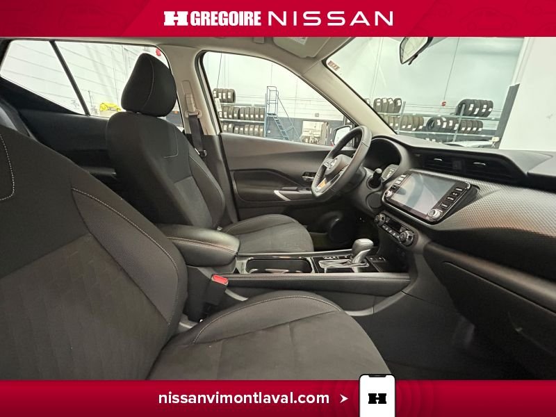 2025 Nissan Kicks White Laval - photo #11