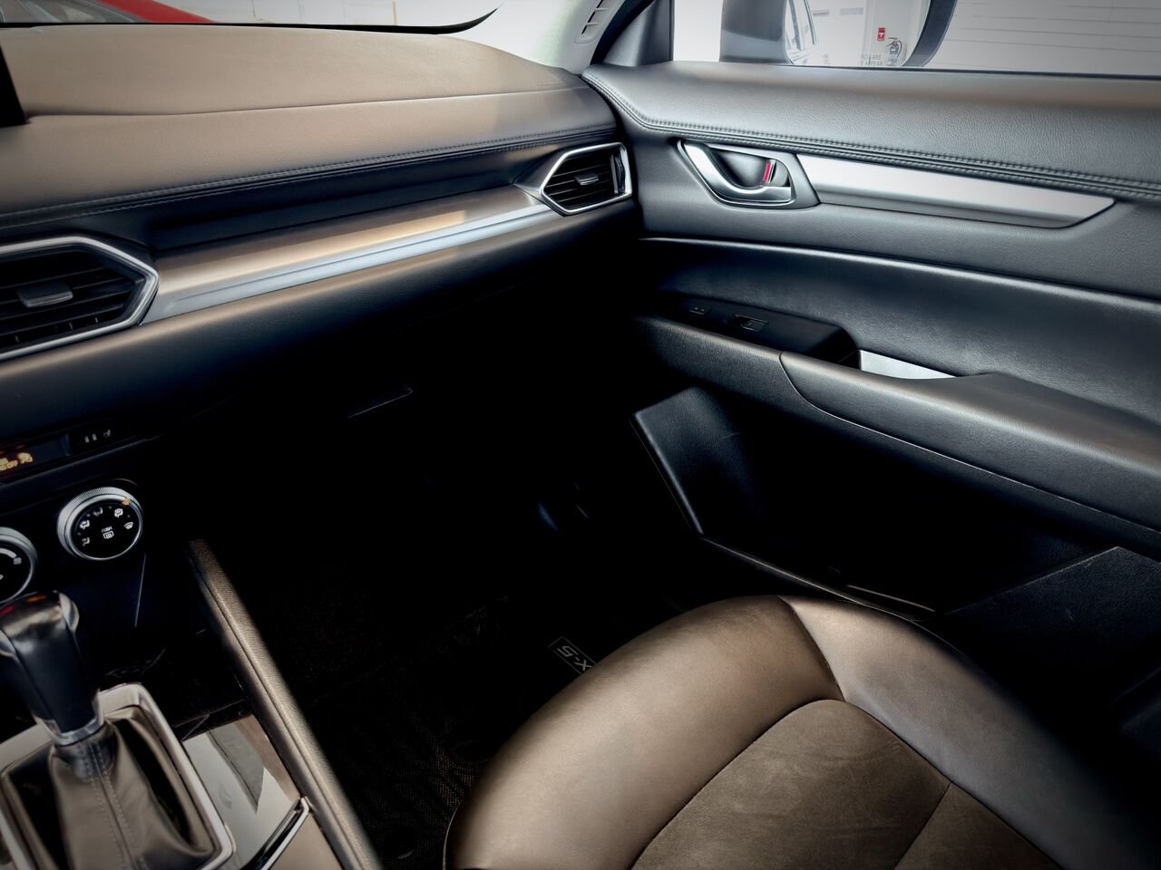 2023 Mazda CX-5 Grey Notre-Dame-des-Prairies - photo #15