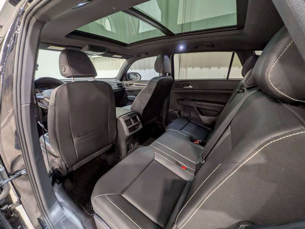 Volkswagen Atlas Cross Sport Comfortline 2.0 TSI 4MOTION 2020 Noir Val-David - photo #9