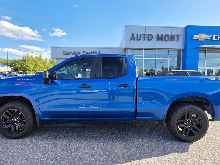2023 Chevrolet Silverado 1500 Custom 4X4 Blue Mont-Laurier - photo #13