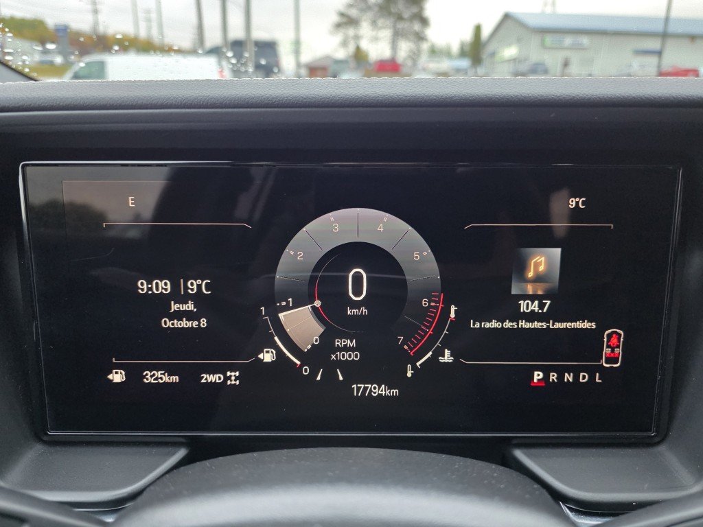 2025 GMC Terrain Elevation AWD White Mont-Laurier - photo #55