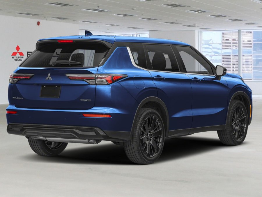 2026 MITSUBISHI Outlander LE Cosmic Blue
