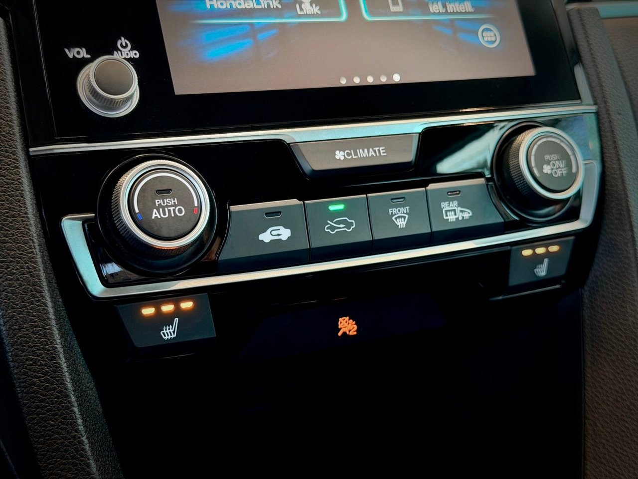 2019 Honda Civic Sedan Black Notre-Dame-des-Prairies - photo #26