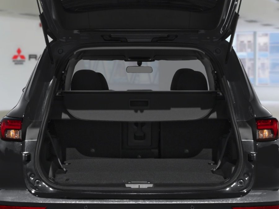 2026 MITSUBISHI Outlander Plug-In Hybrid SE Sterling Silver
