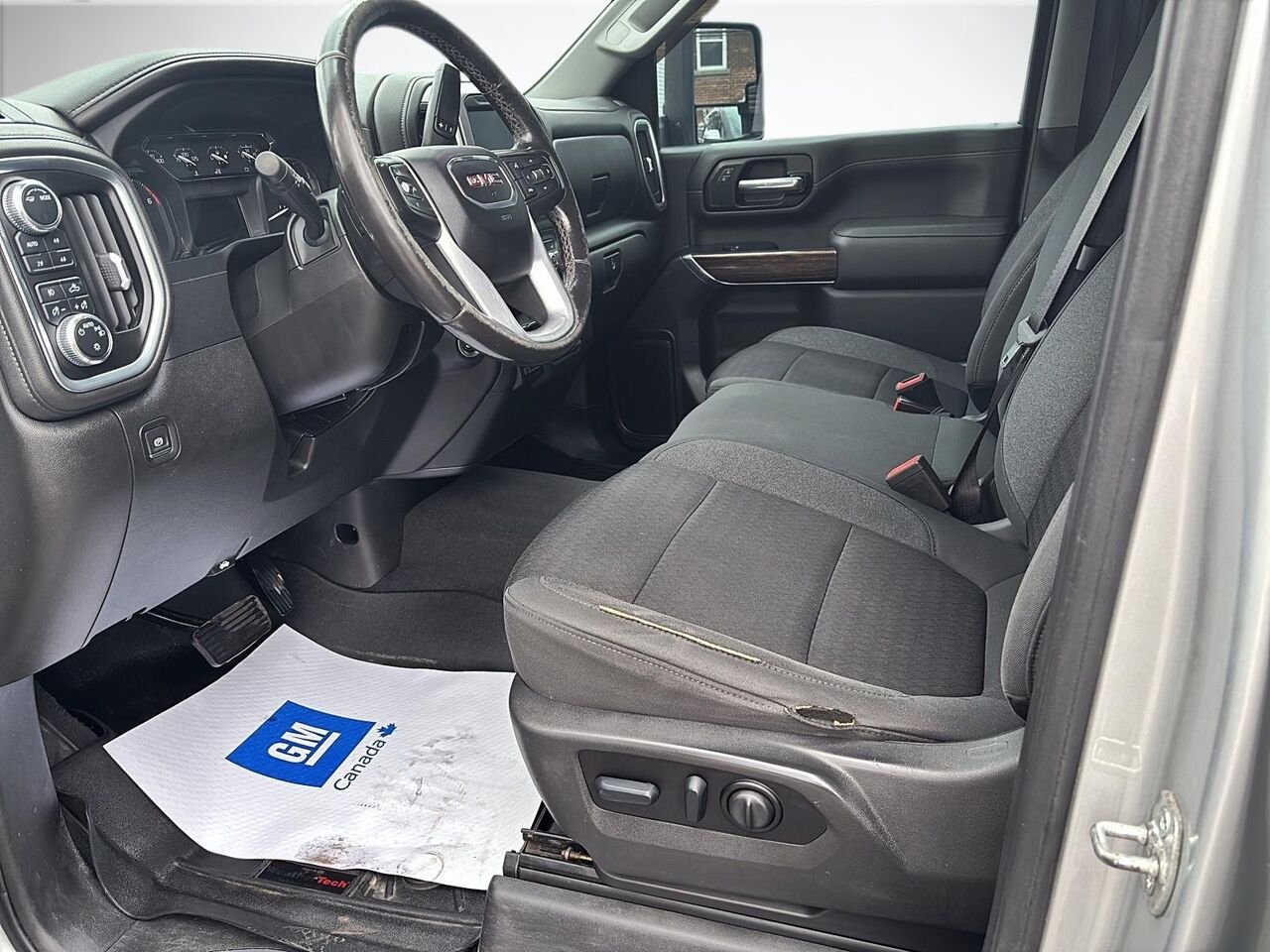 GMC Sierra 2500HD SLE cabine multiplace 4RM 172 po 2022 Gris Saint-Hyacinthe - photo #7