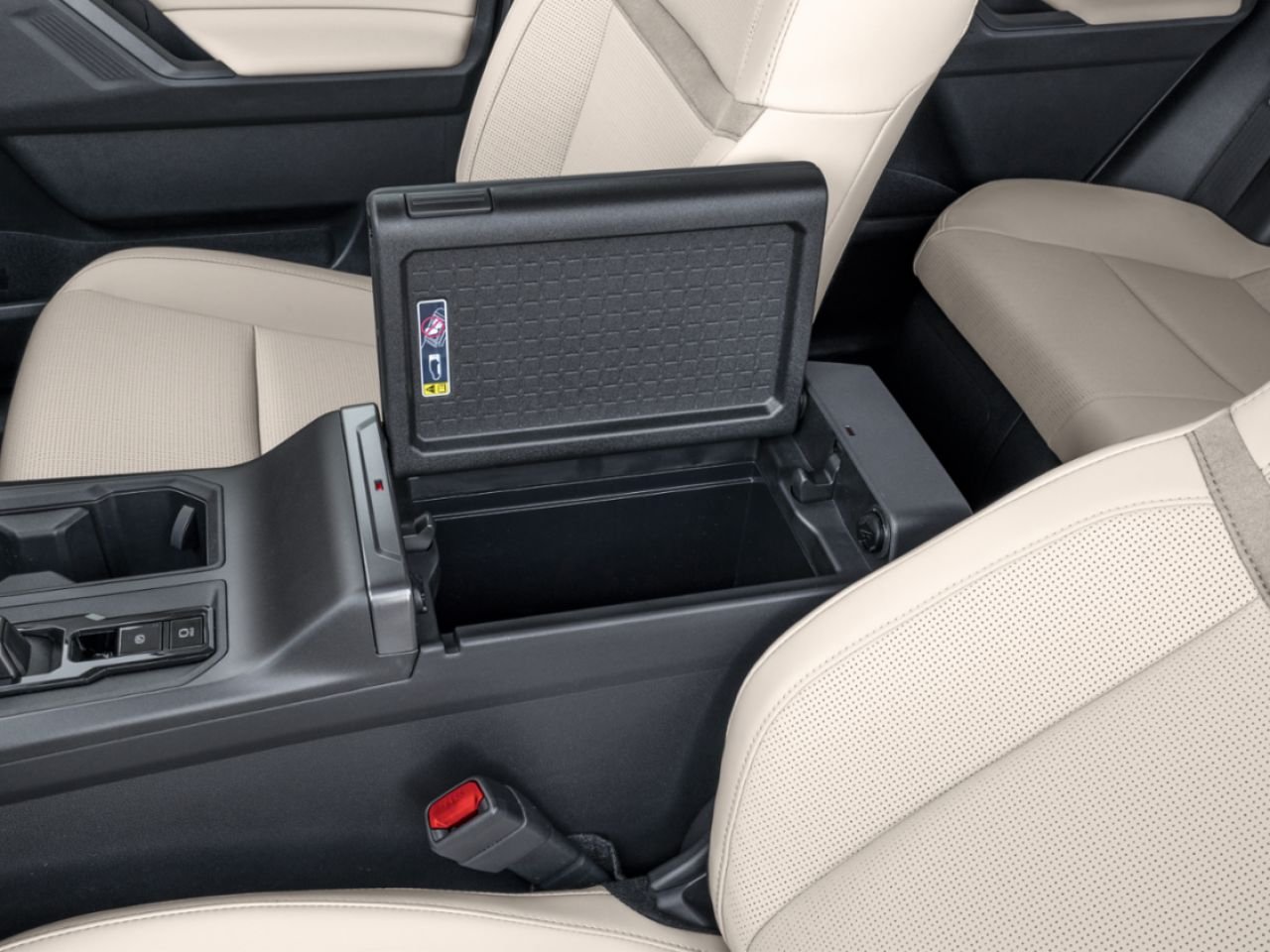 Toyota RAV4 2026 Nuage orageux Mont-Laurier - photo #6