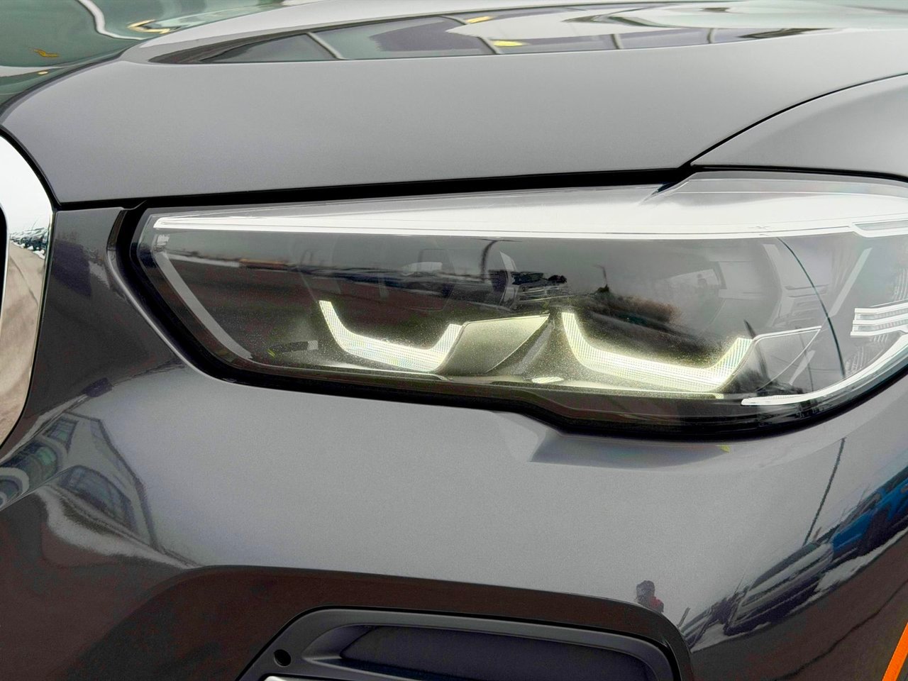 2022 BMW X5 gray Notre-Dame-des-Prairies - photo #5