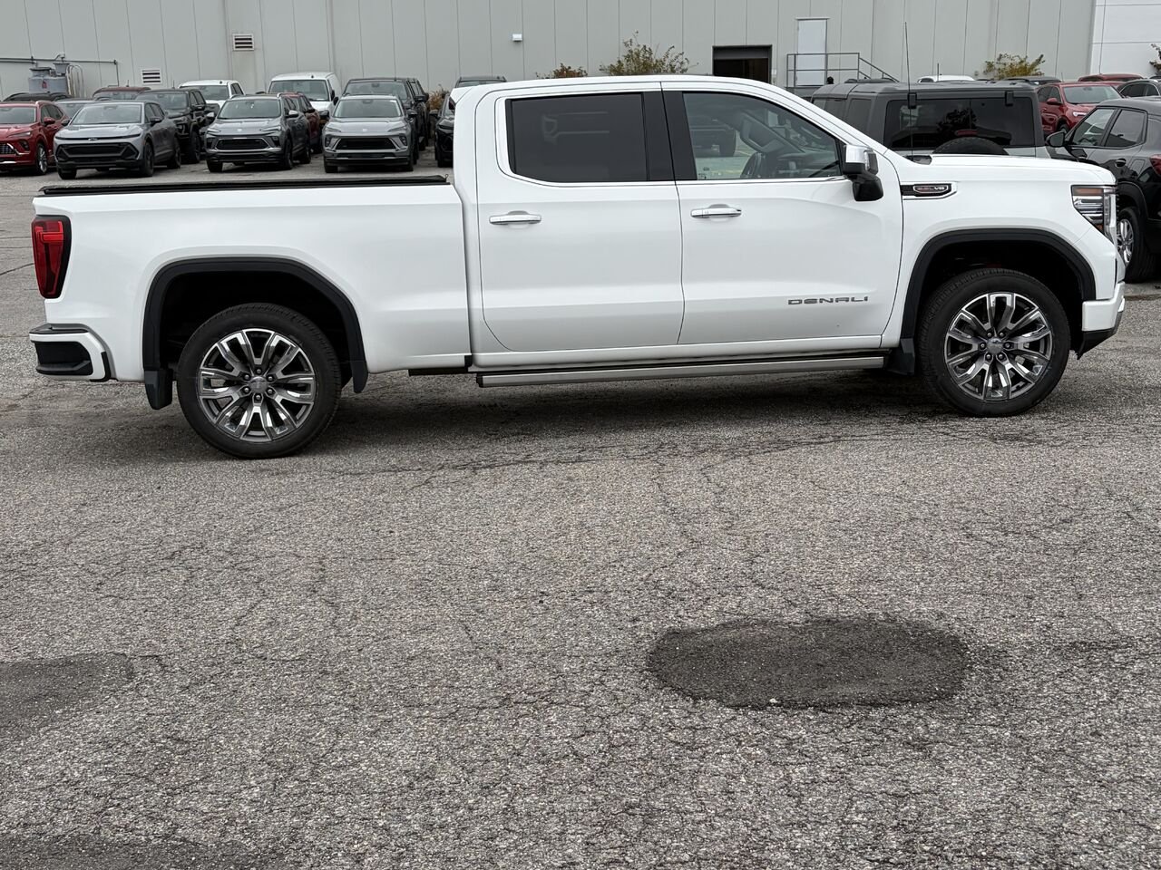 2023 GMC SIERRA K1500 DENALI Denali cabine multiplace 4RM 157 po White Gatineau - photo #18