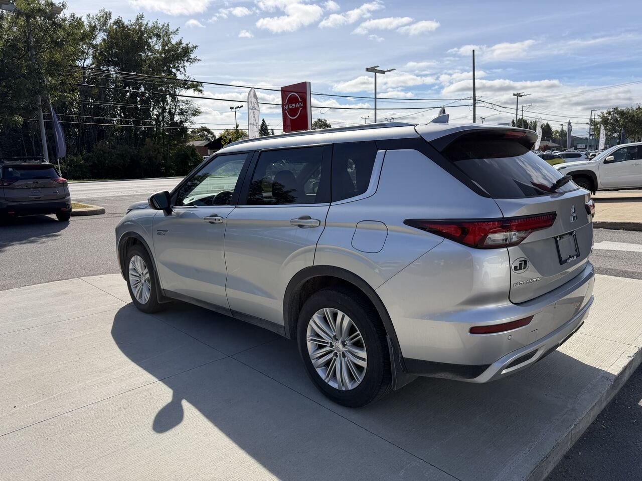 Mitsubishi Outlander PHEV SE S-AWC 2025 Argent Châteauguay - photo #7