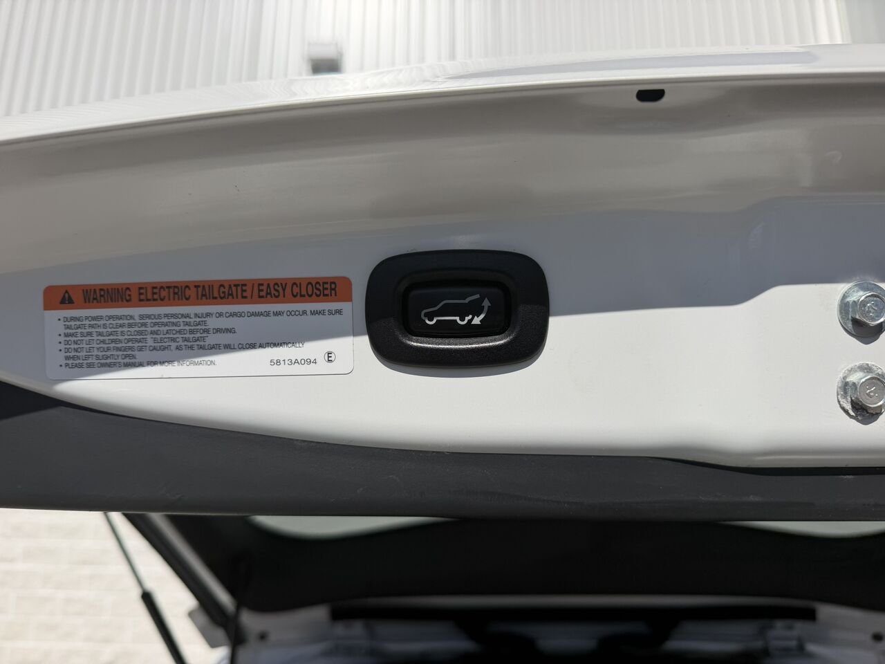 2020 Mitsubishi Outlander Plug-In Hybrid SE S-AWC Silver Laval - photo #16