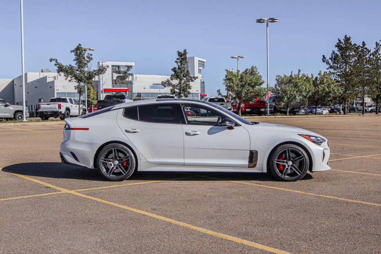 2018 Kia Stinger GT Limited AWD White Sherwood Park - photo #10