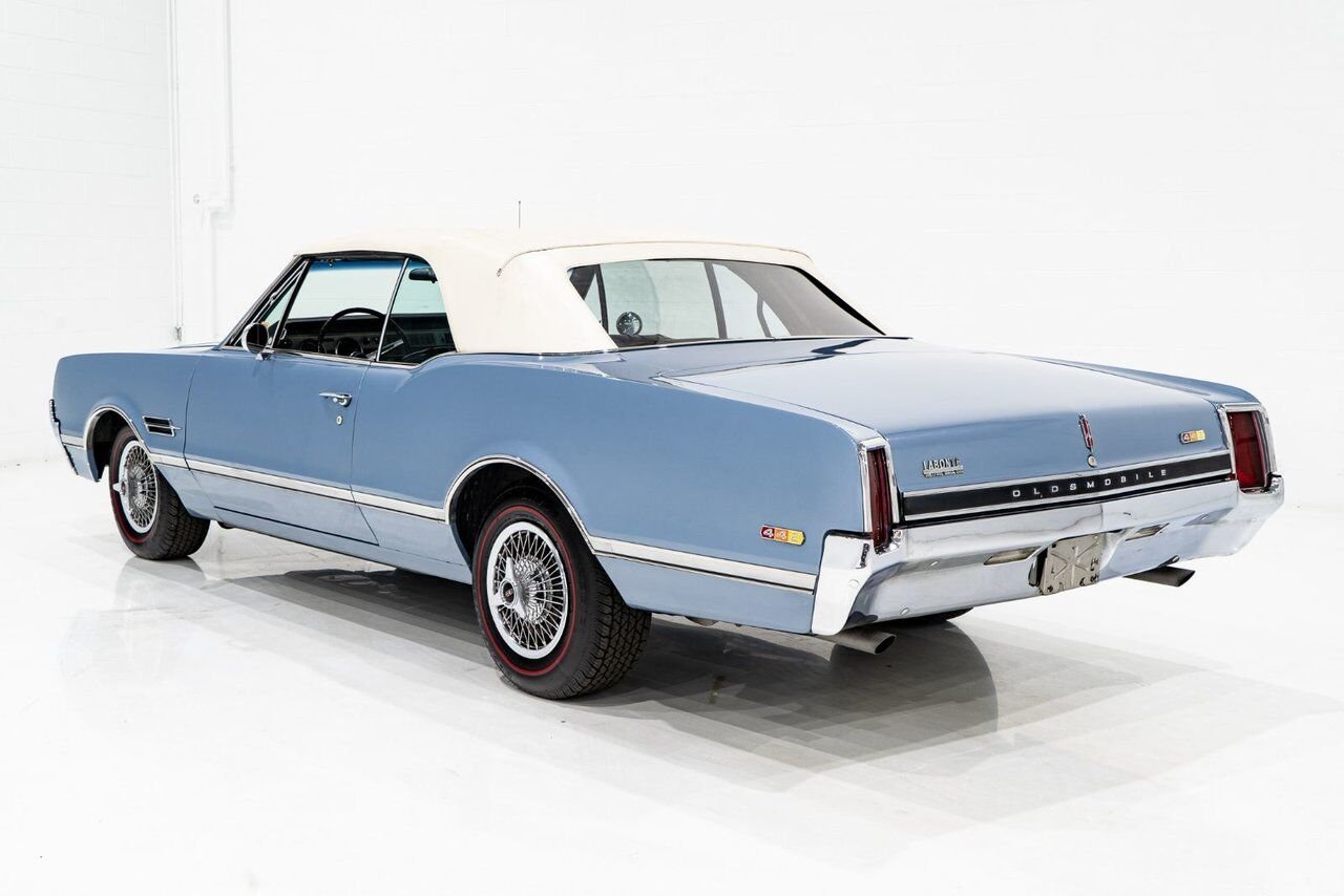 Oldsmobile 442 PRIX EN USD | Matching# 400cu.in. 4-Speed 1966 Bleu Montréal - photo #22