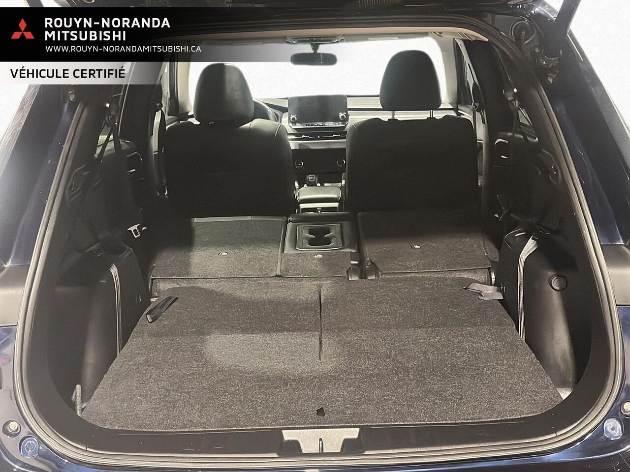 2024 Mitsubishi Outlander Blue  - photo #6