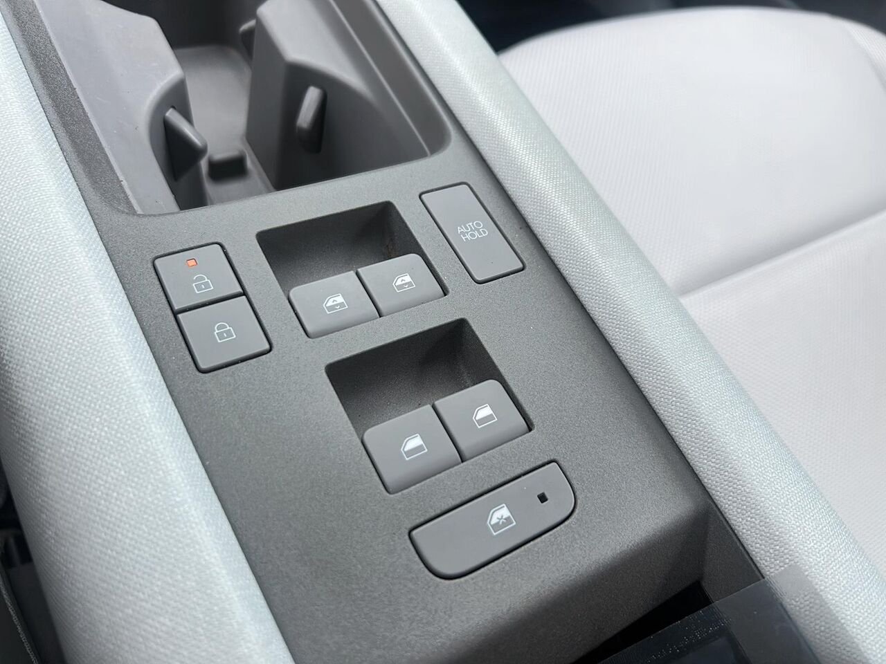 2023 Hyundai IONIQ 6 White Saint-Jérôme - photo #19