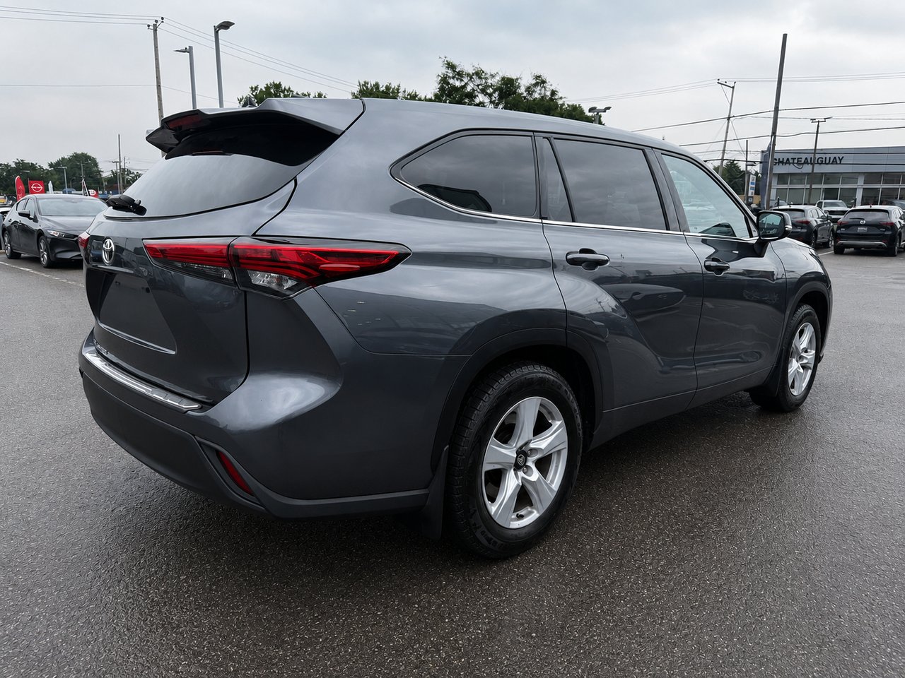 2020 TOYOTA HIGHLANDER L Grey Châteauguay - photo #4
