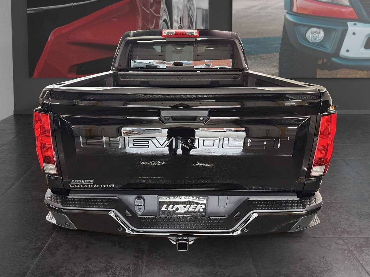CHEVROLET Colorado TRAIL BOSS 4RM 2026 NOIR Saint-Hyacinthe - photo #2