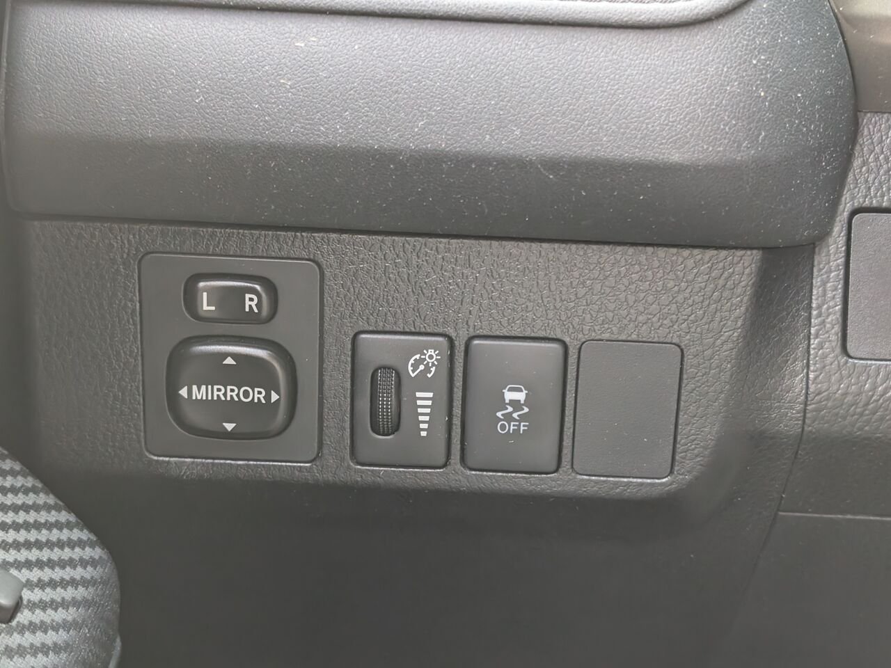 Toyota RAV4 LE/SIÈGES CHAUFFANTS/CAMÉRA DE RECUL/BLUETOOTH/AC/ 2015 Rouge Sherbrooke - photo #11