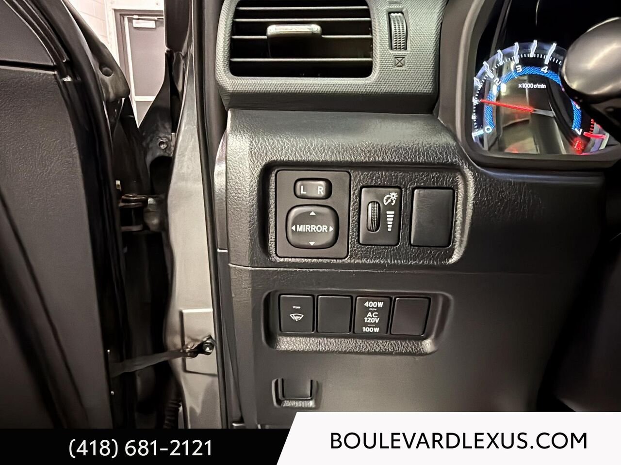 Toyota 4Runner 19850B | 4Runner SR5 V6 4 roues motrices 2019 Gris Québec - photo #12