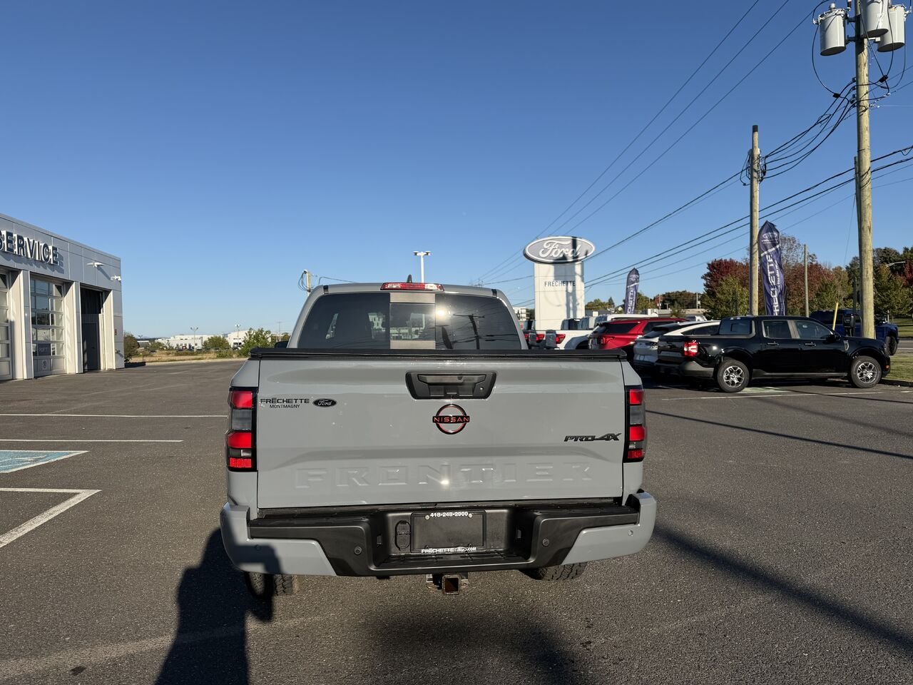 Nissan Frontier 2024 Gris Montmagny - photo #2